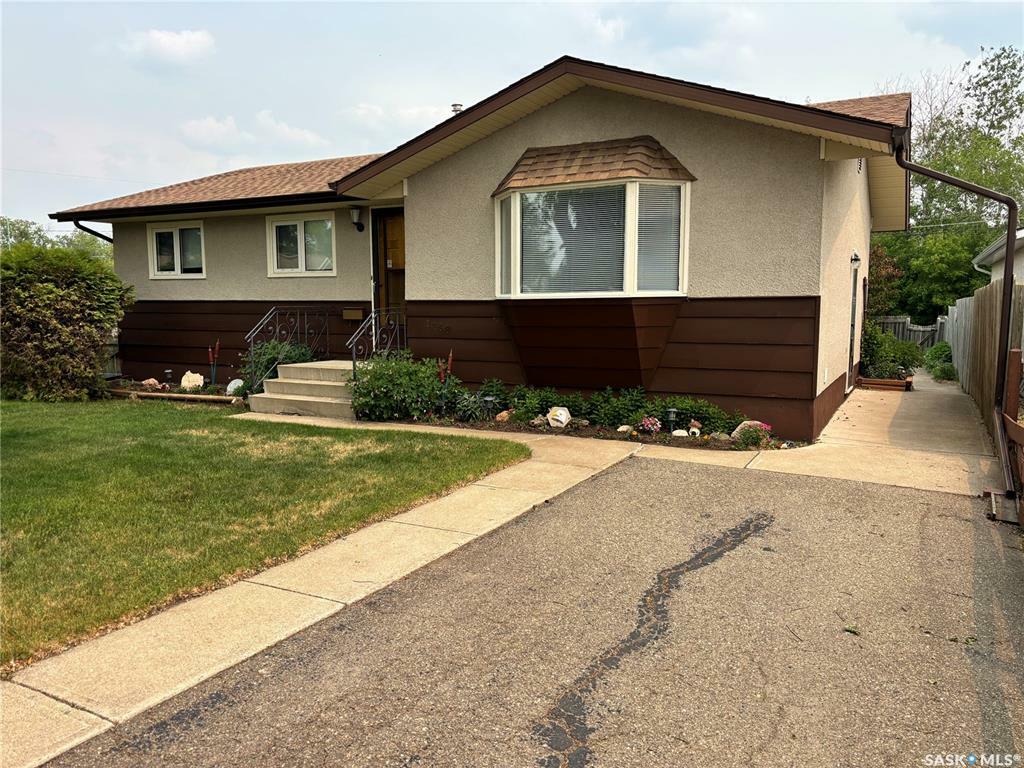 Property Photo: 1468 Goshen Place SK S6V 0R8