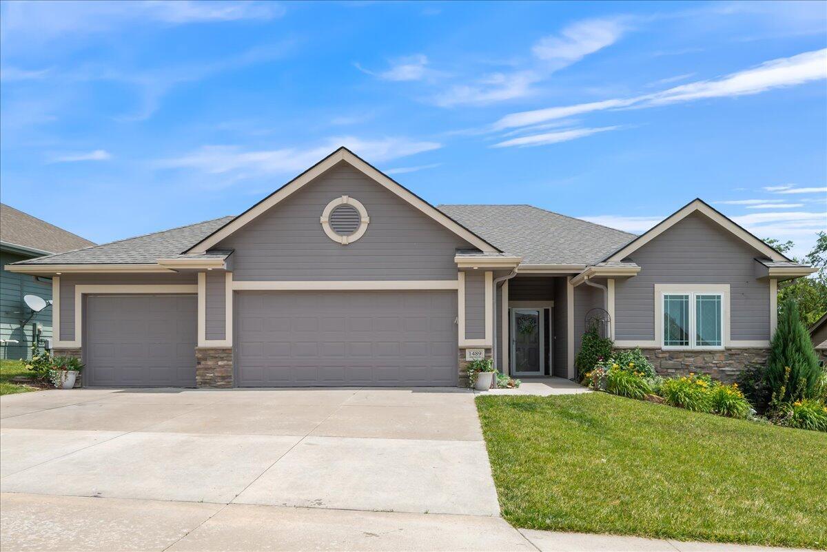 Property Photo:  1489 Abercorn Drive  IA 51503 