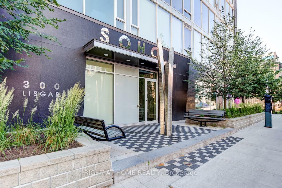 Photo de la propriété: 300 Lisgar Street 504 ON K2P 0E2