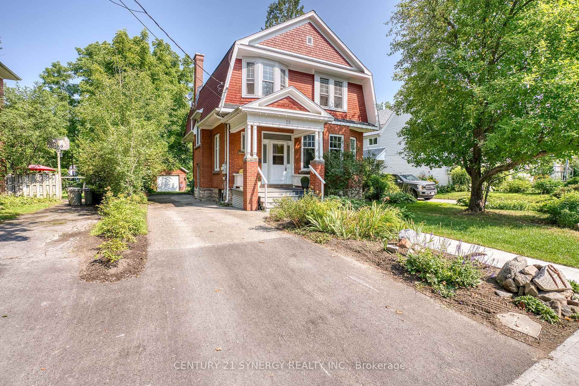 Photo de la propriété: 19 Mary Street ON K7H 2X1
