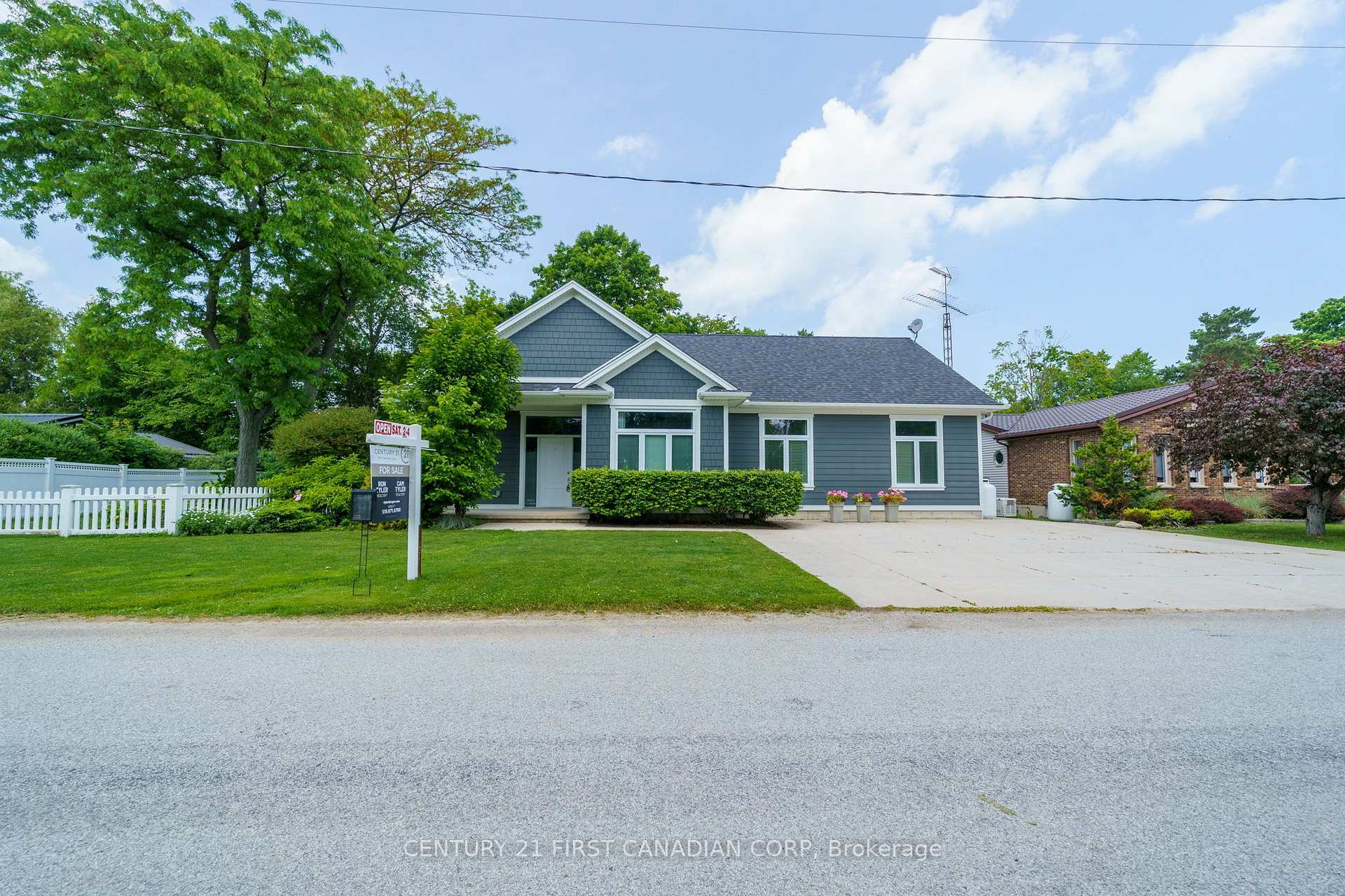 Property Photo: 5144 Cedarview Drive ON N0N 1J0