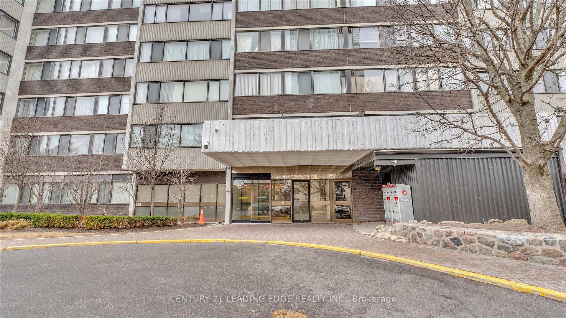 Property Photo:  80 Antibes Drive 2605  ON M2R 3N5 