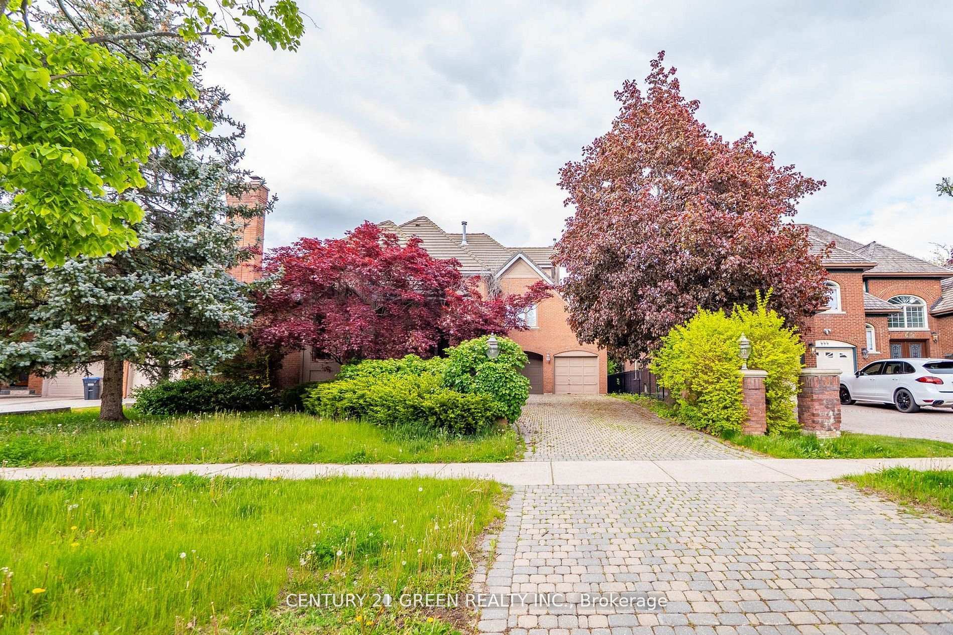 Photo de la propriété: 5095 Forest Hill Drive ON L5M 5A2
