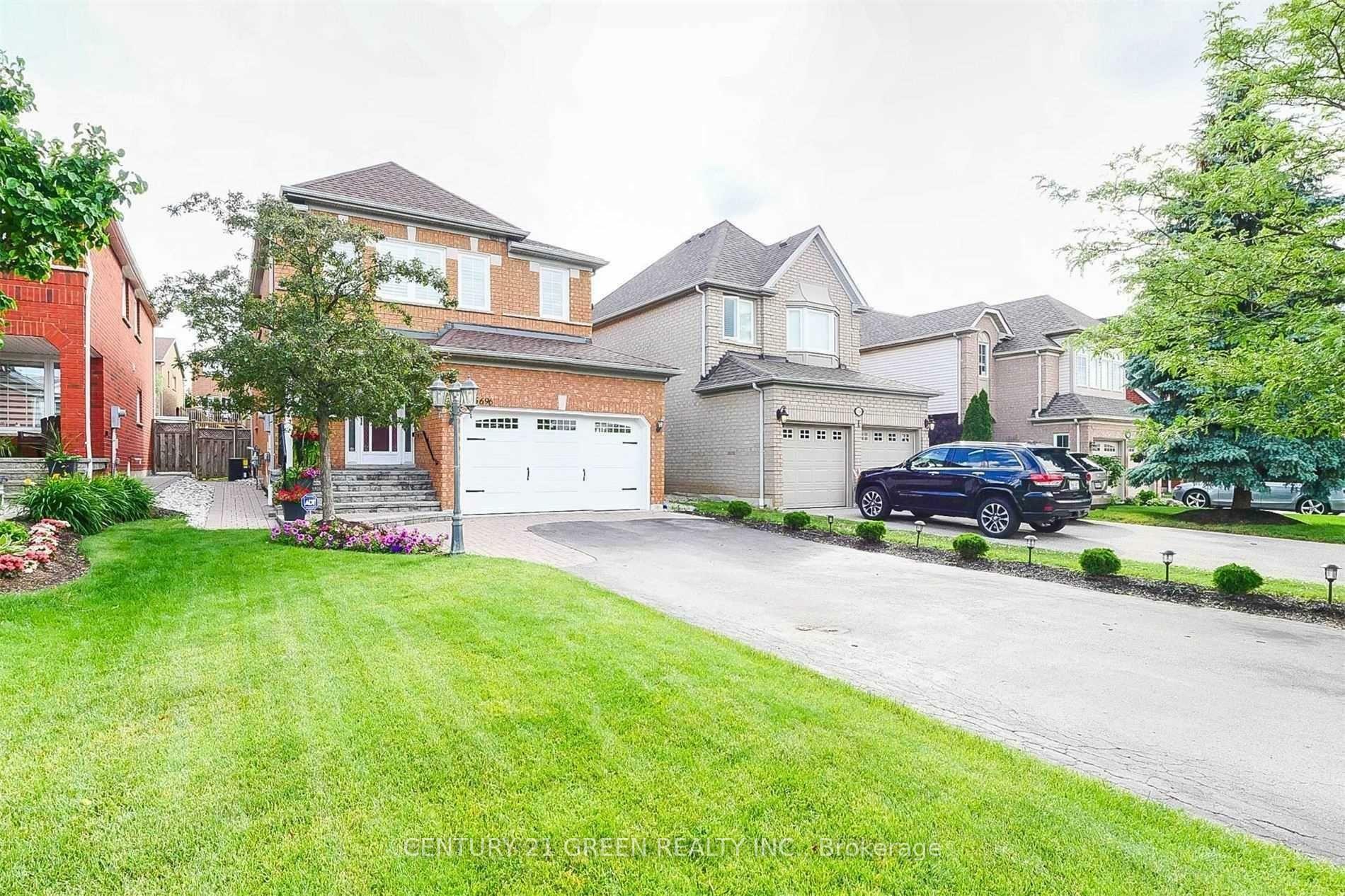 Photo de la propriété: 5696 Wells Place ON L5M 5T6