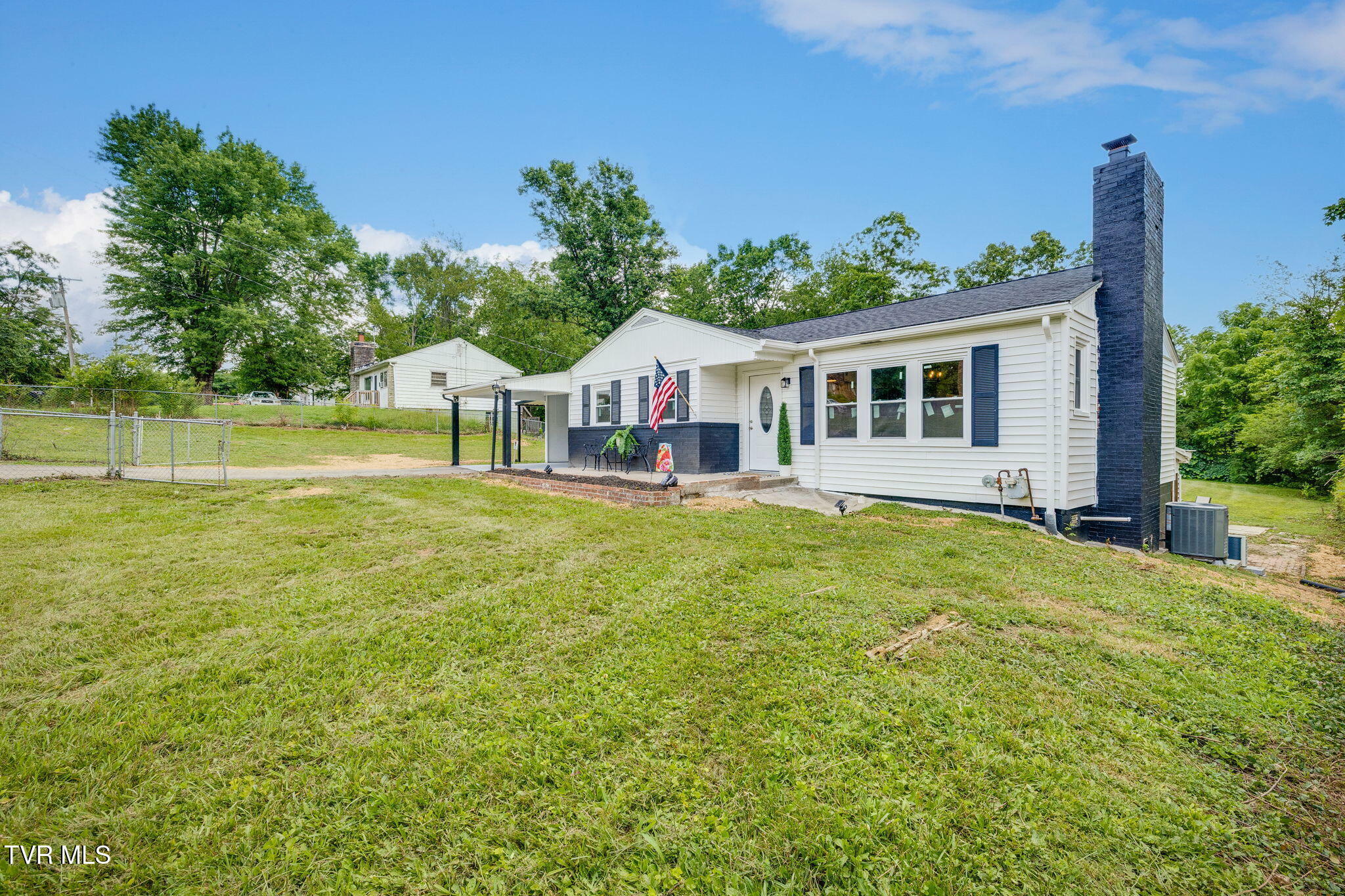 Property Photo:  120 Mayflower Road  TN 37601 