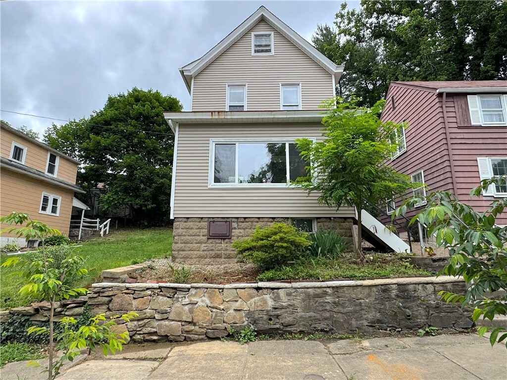 Property Photo: 215 Good St PA 15644