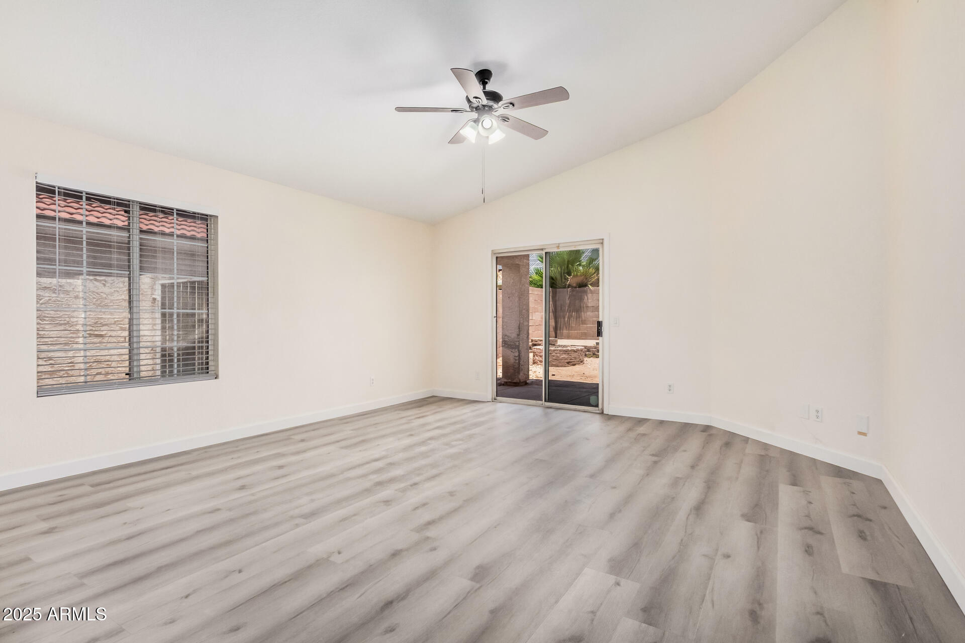 Property Photo: 7834 W McRae Way AZ 85308