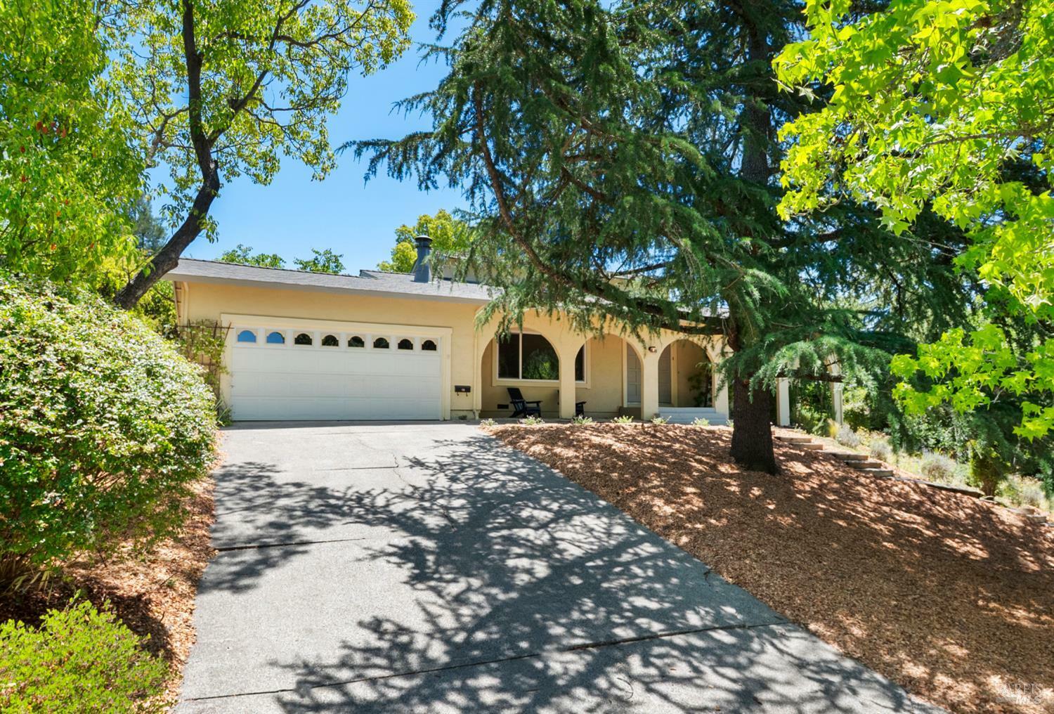 Property Photo:  2624 Hidden Valley Drive  CA 95404 