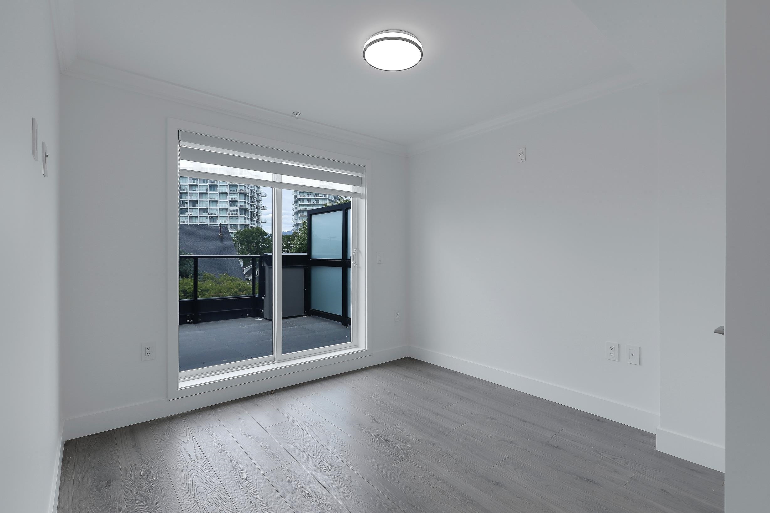 Photo de la propriété: 2122 E 32nd Avenue 201 BC V5N 3B9
