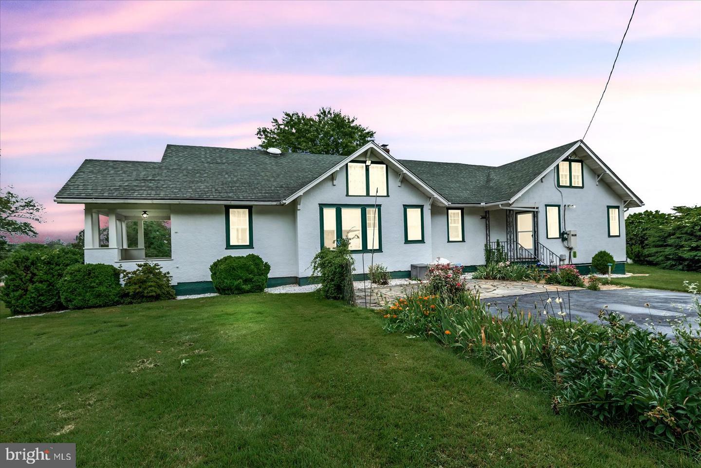 Property Photo: 9309 Old Turnpike VA 22701