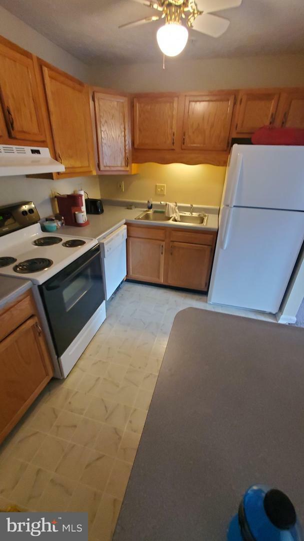 Property Photo: 1288 Ox Road D10 VA 22664