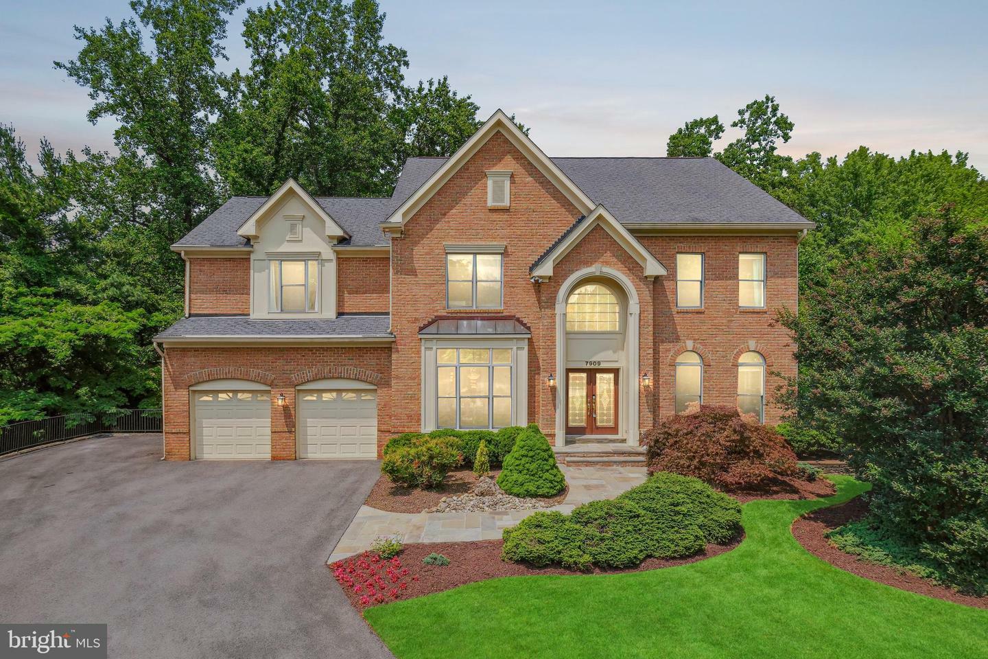 Property Photo: 7909 Paloma Court MD 20817