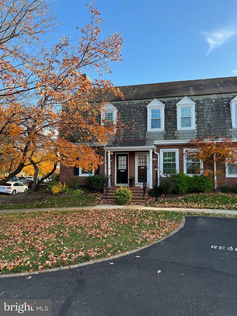 Property Photo:  4676 36th Street S B  VA 22206 