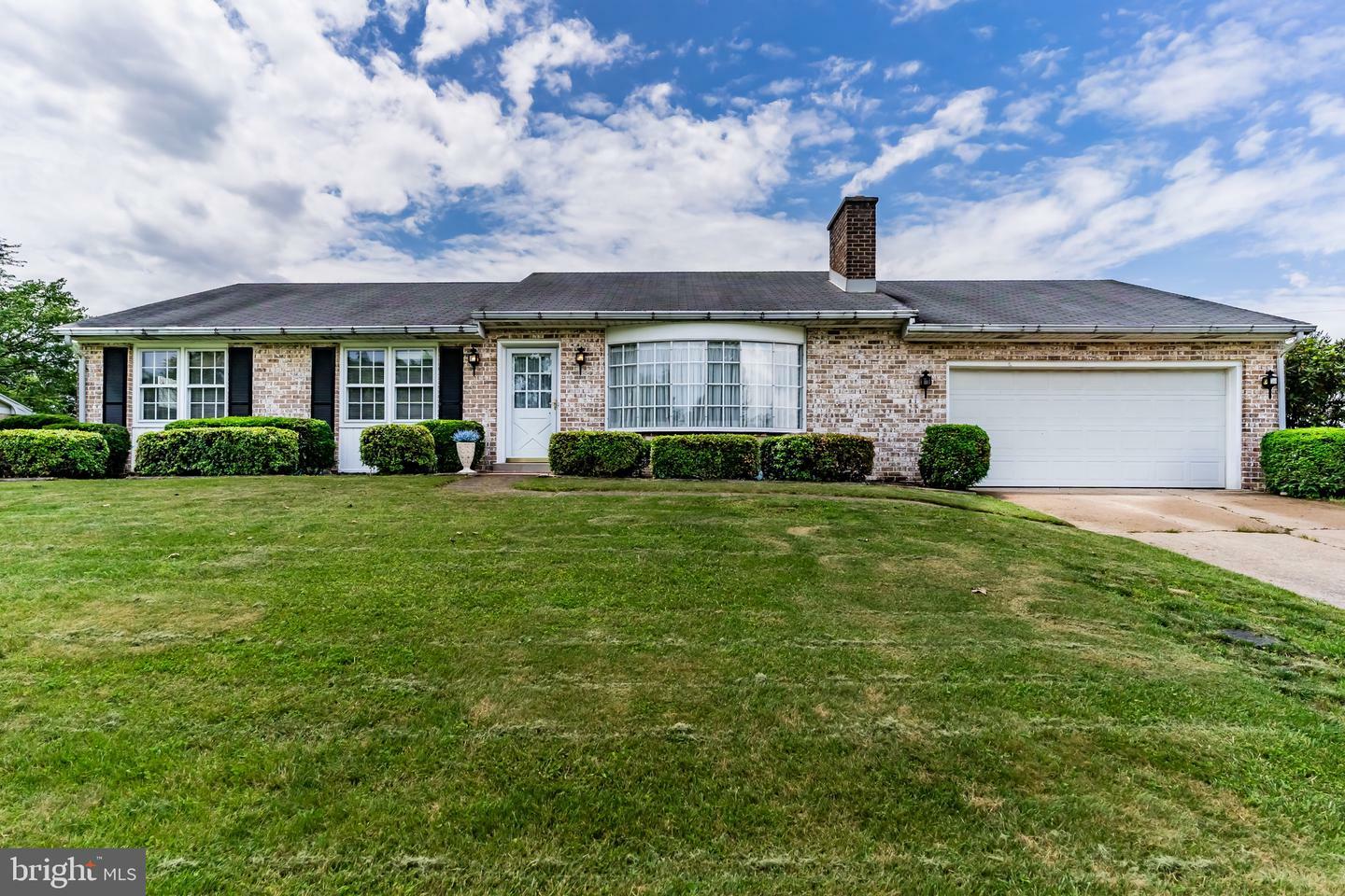 Property Photo: 640 Maria Drive PA 17109