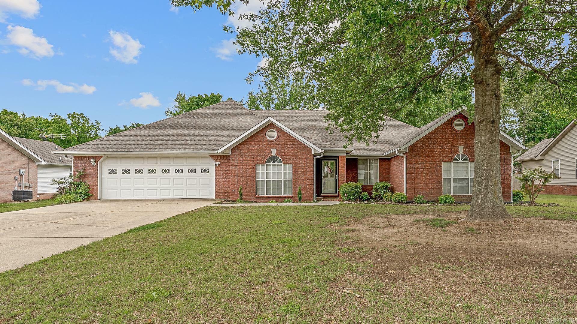 Property Photo: 6902 Deerwood AR 72450