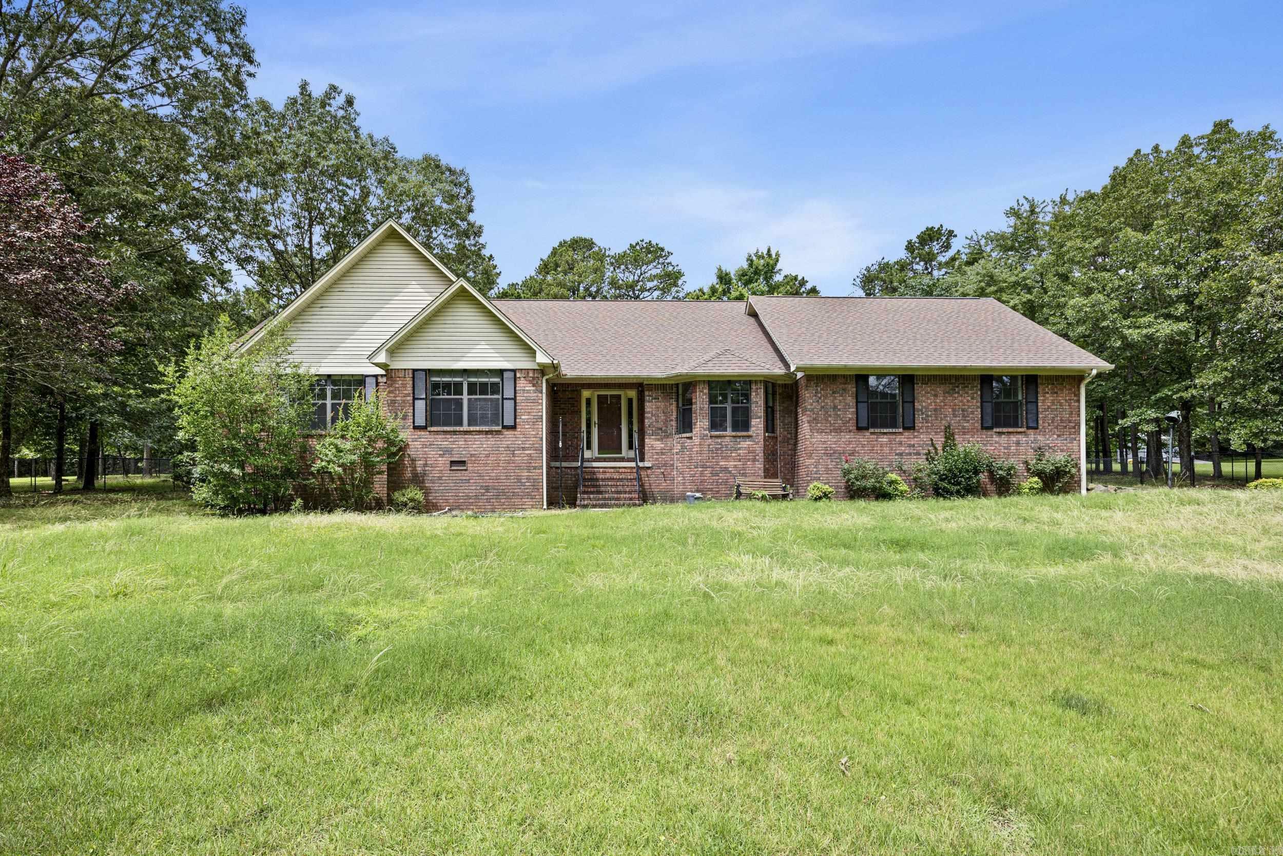 Property Photo: 181 Park Rd AR 72802