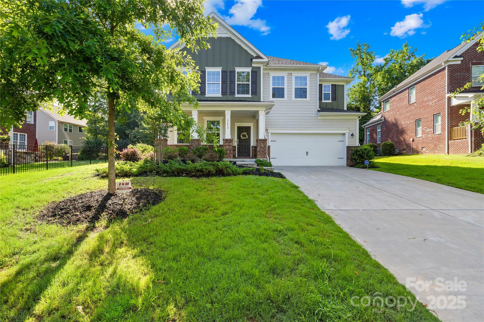 Property Photo: 17413 Caddy Court NC 28278