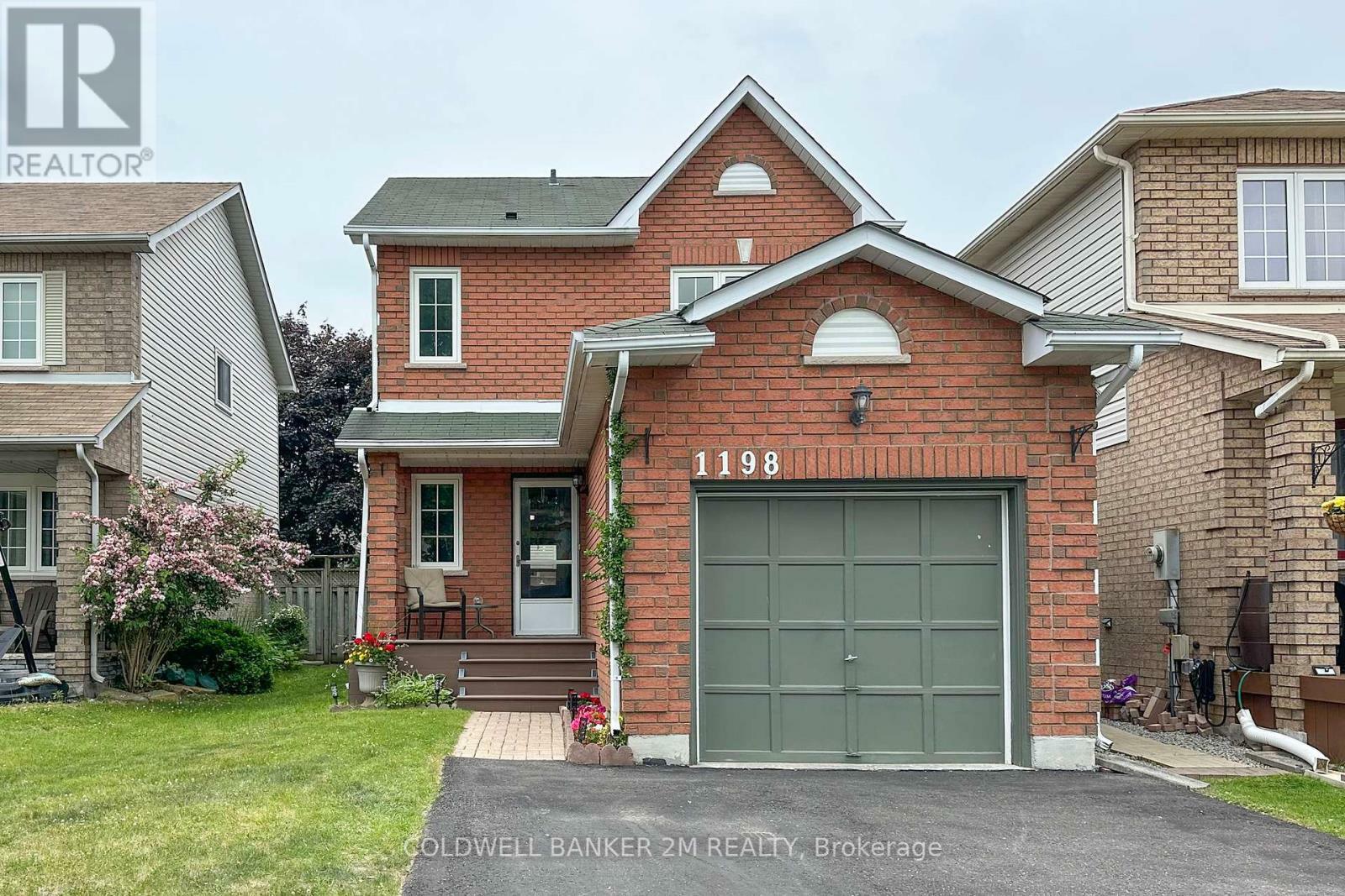 Property Photo:  1198 Beaver Valley Crescent  ON L1J 8N1 