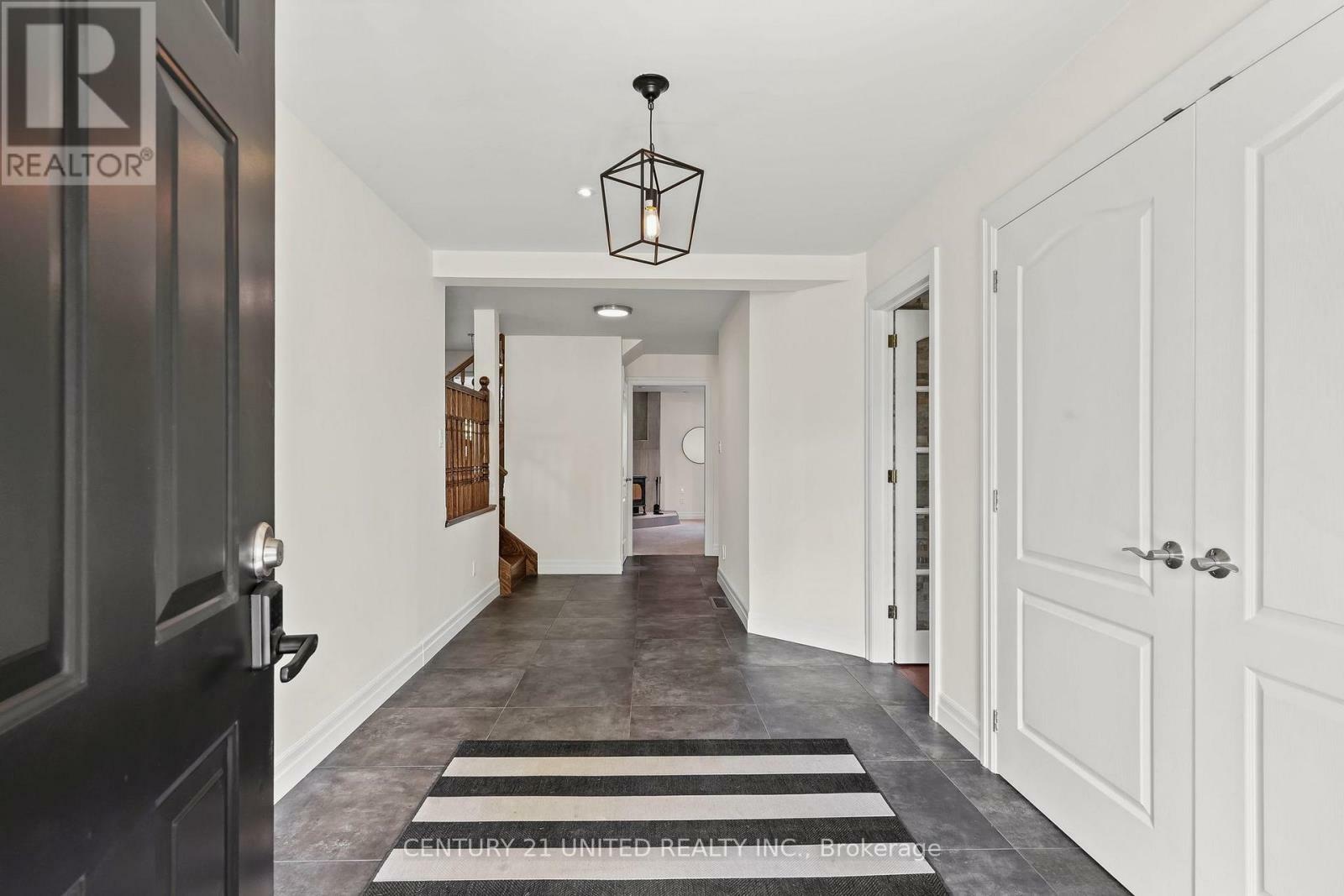 Property Photo: 748 Rothesay Avenue ON K9J 6X4