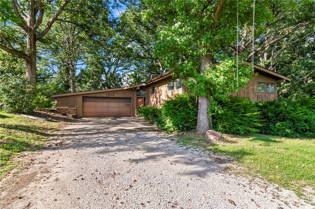 3044 Greenlake Drive  Decatur IL 62521 photo