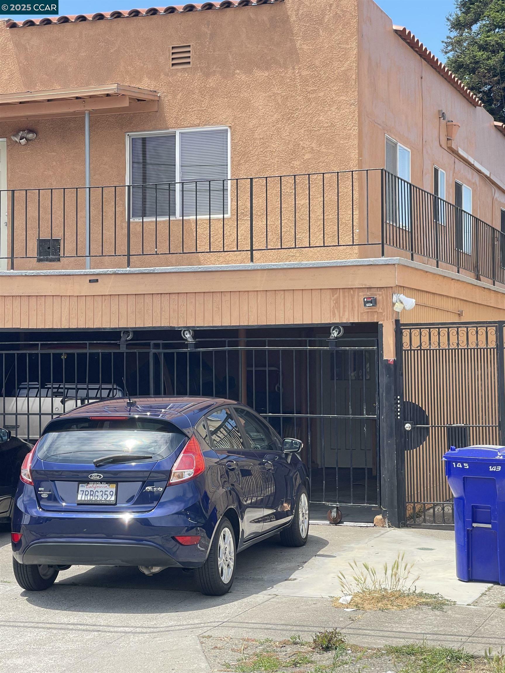 Property Photo: 143 20th St CA 94801
