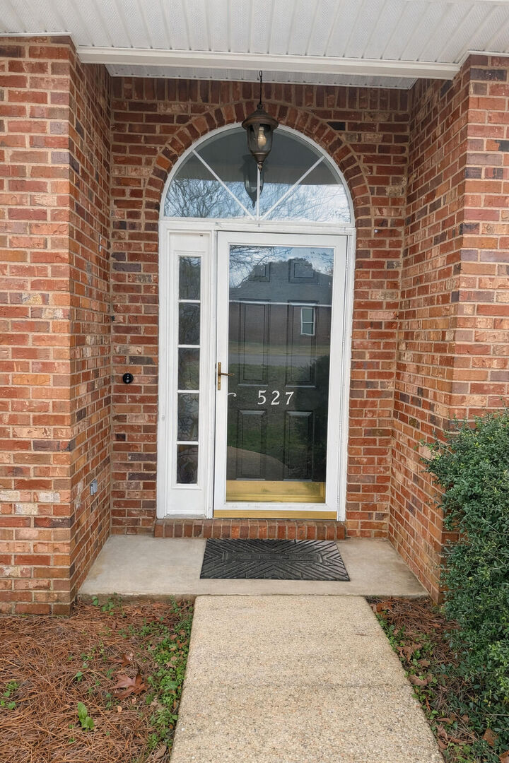 Property Photo: 527 Tom Sawyer Lane FL 32536