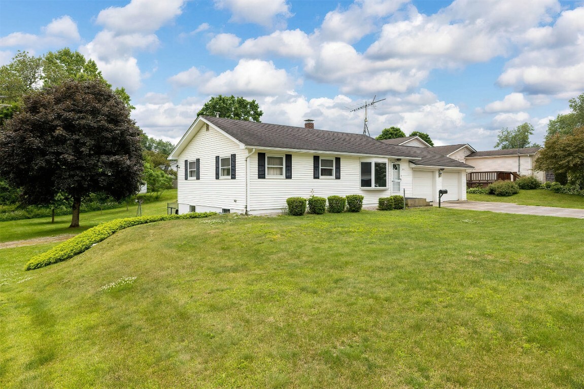 Property Photo:  205 W 4th Street  PA 16441 
