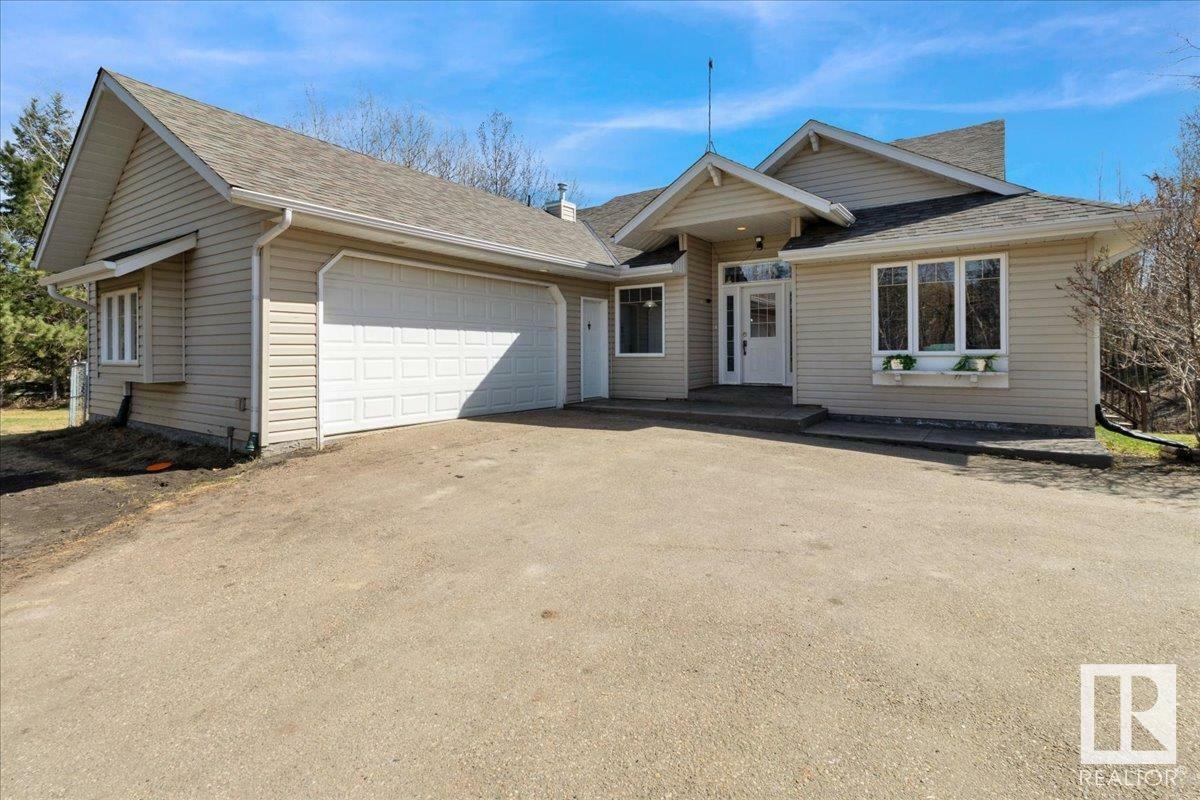 Property Photo:  52508 Rge Road 21 13  AB T0E 0H0 