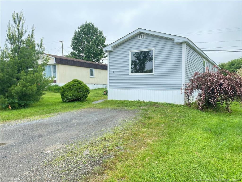 Photo de la propriété: 10 Hedgeview Drive NB E3B 6S1