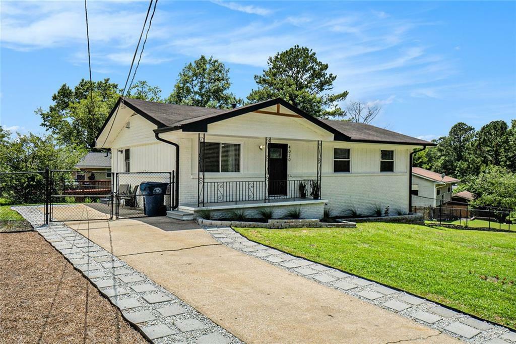 Property Photo: 4020 Ester Drive SW GA 30331