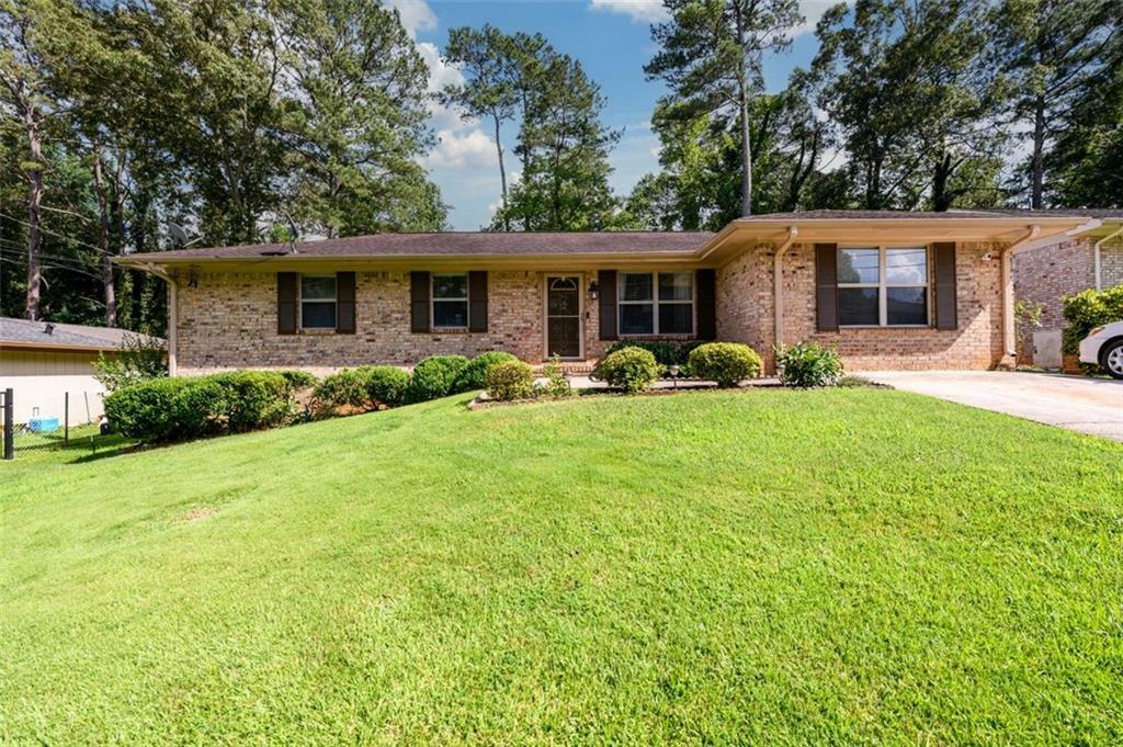 Property Photo: 1472 High Meadow Drive GA 30083