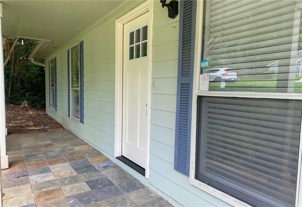 Property Photo:  1150 Terramont Drive  GA 30076 