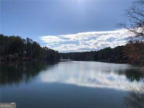 Property Photo: 1581 Twin Mountain Lake Circle GA 30175