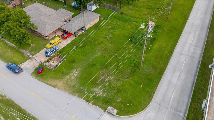 Property Photo: 810 Benmar Drive TX 77032