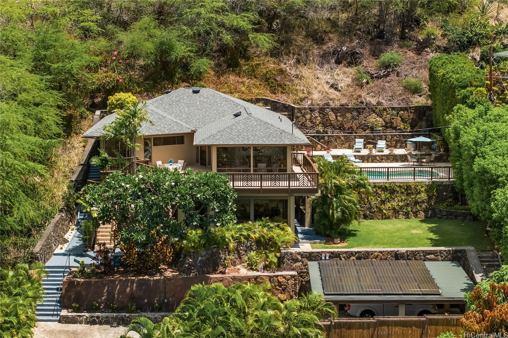 Property Photo: 5926 Kalanianaole Highway HI 96821