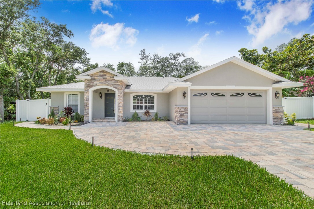 1823 N Olivia Drive  Avon Park FL 33825 photo