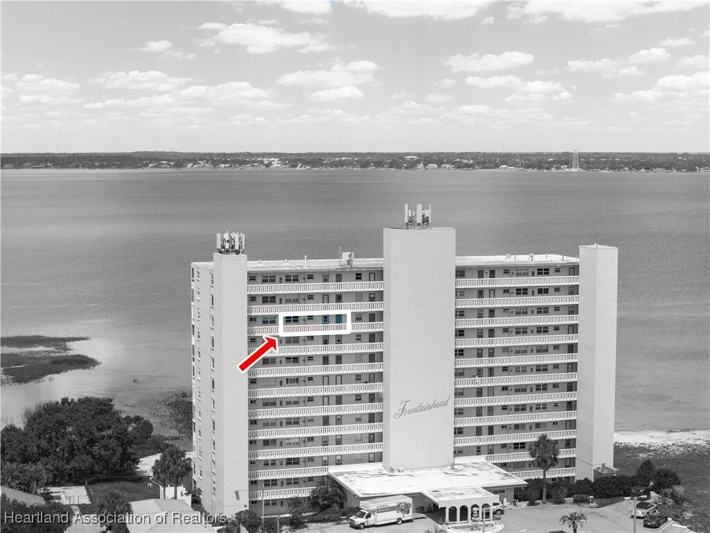 Property Photo: 2131 Lakeview Drive 1008 FL 33870