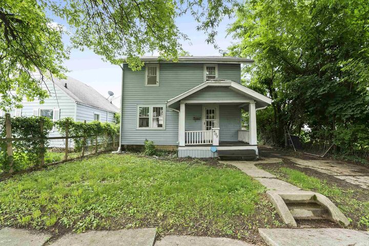 Property Photo: 407 W Branning Avenue IN 46807-2326