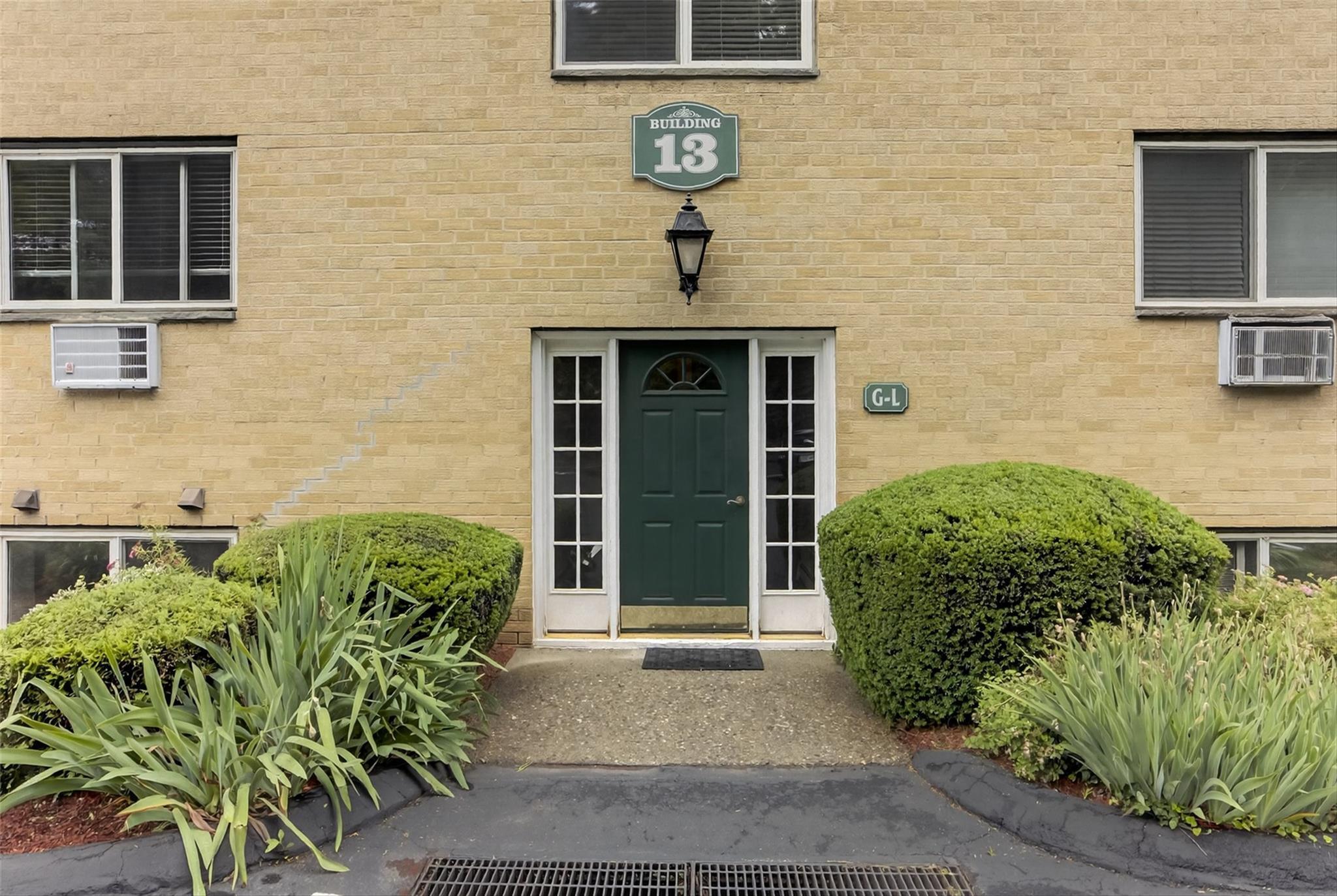 Property Photo: 13 Scenic J NY 10520