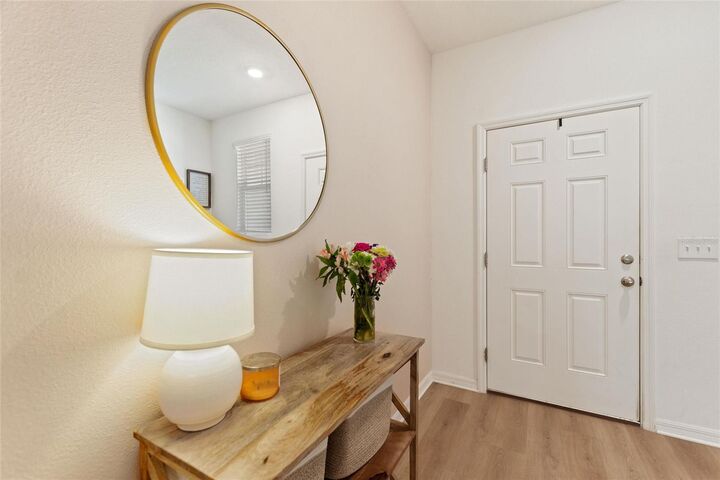 Property Photo:  943 Grandin St  FL 33837 