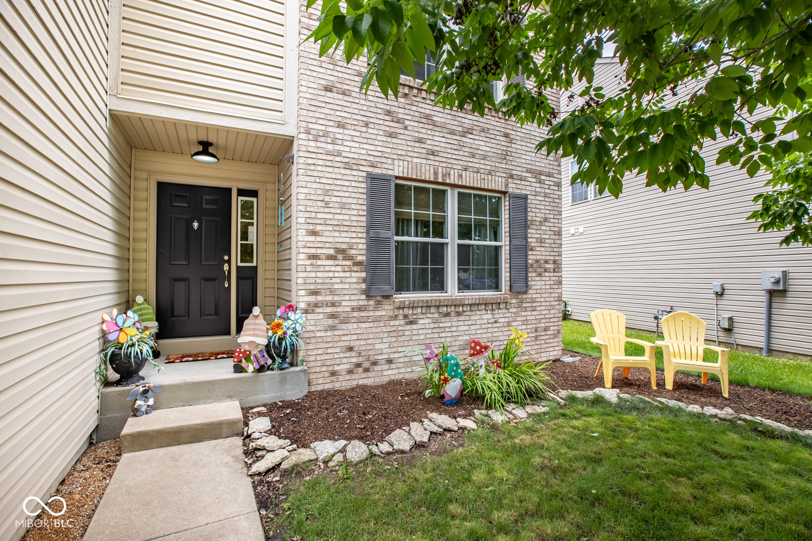 Property Photo: 6532 Amherst Way IN 46077