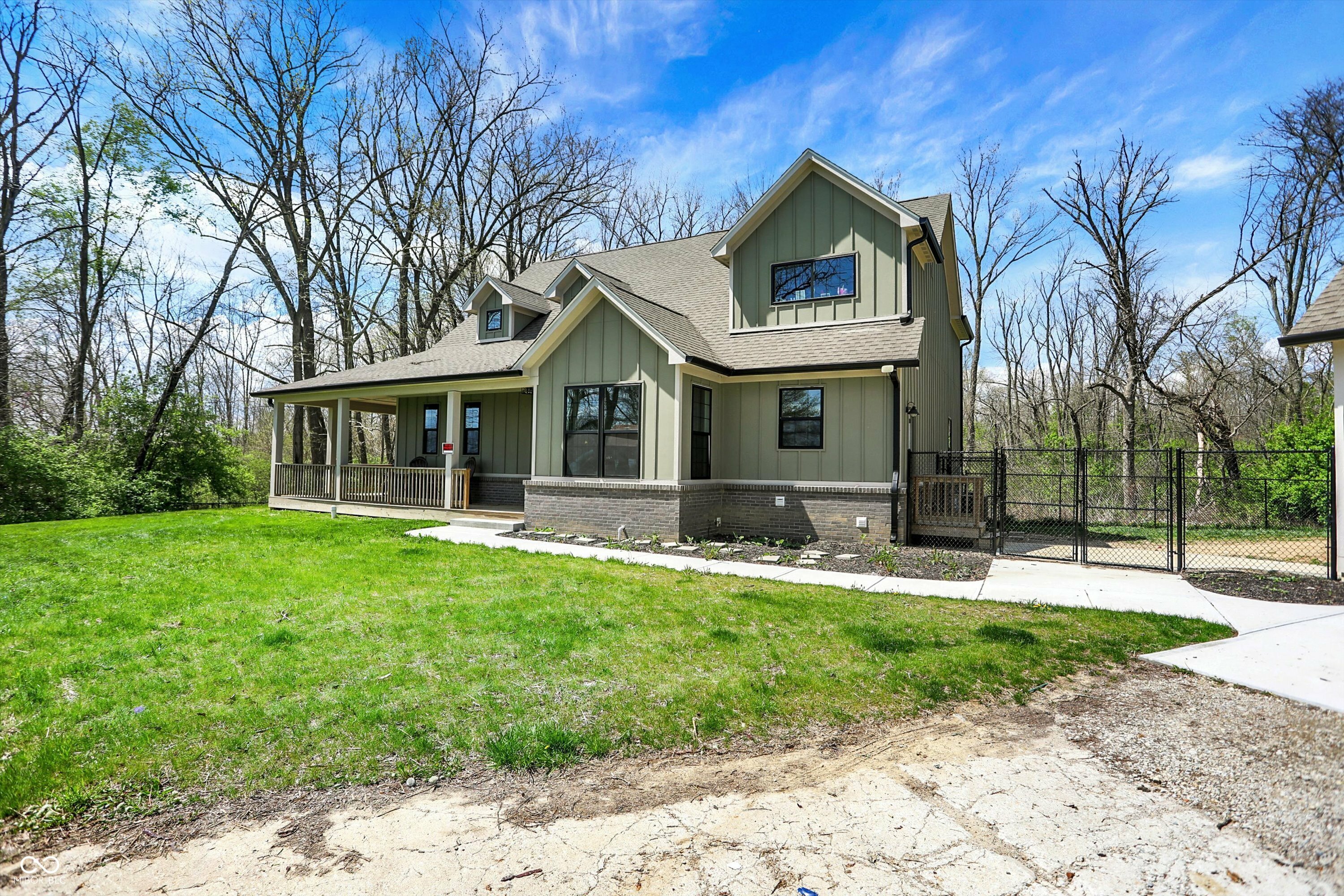 Property Photo: 5386 W 1100 IN 46130