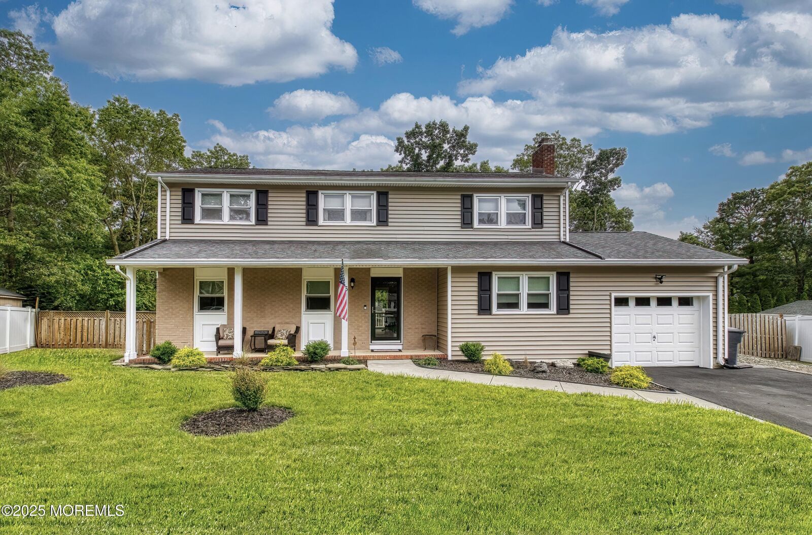 Property Photo:  15 Liverpool Court  NJ 08753 