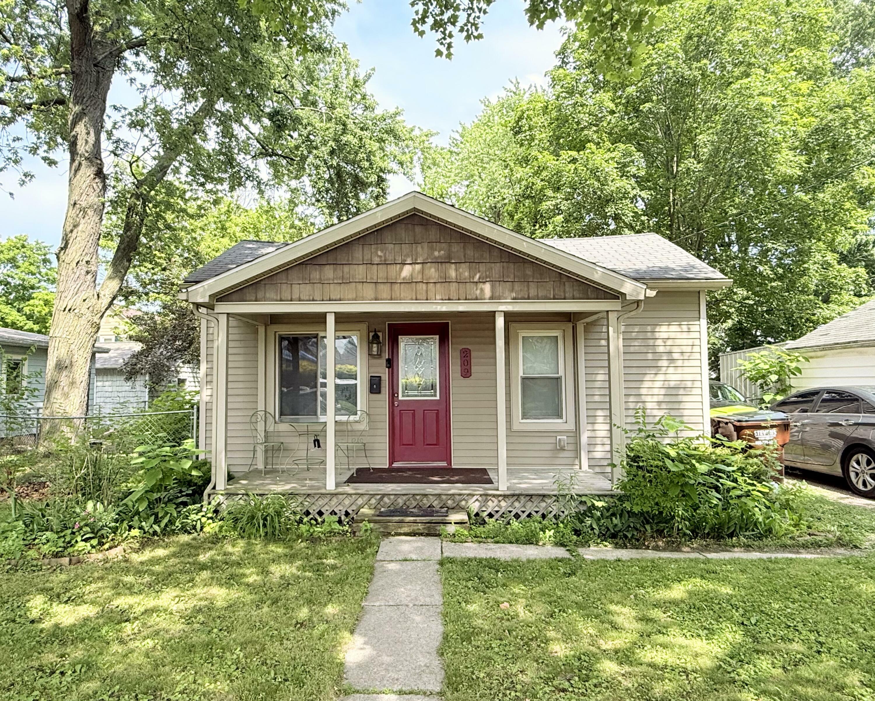Property Photo:  209 Sarah Street  MI 49221 