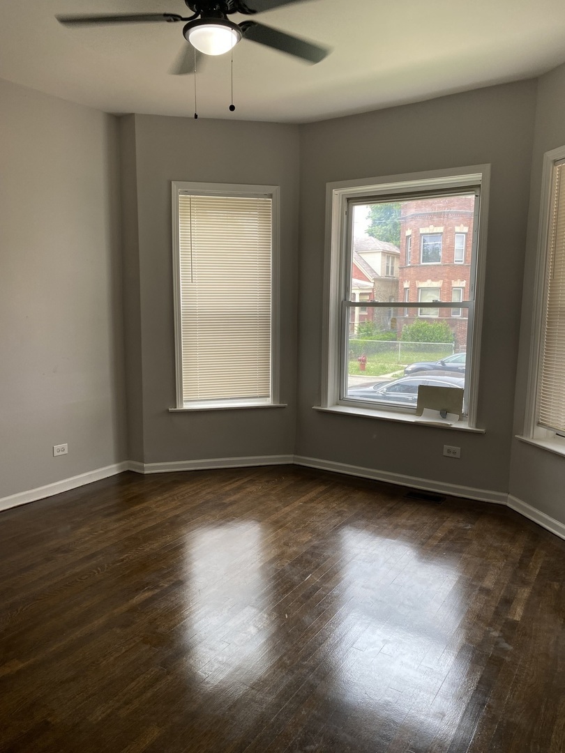 Property Photo: 7425 S Princeton Avenue 2 IL 60621