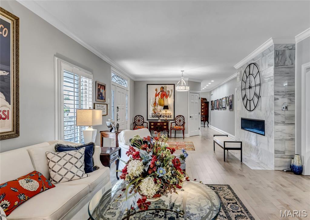 Property Photo:  13527 Royal Glen Drive  MO 63131 