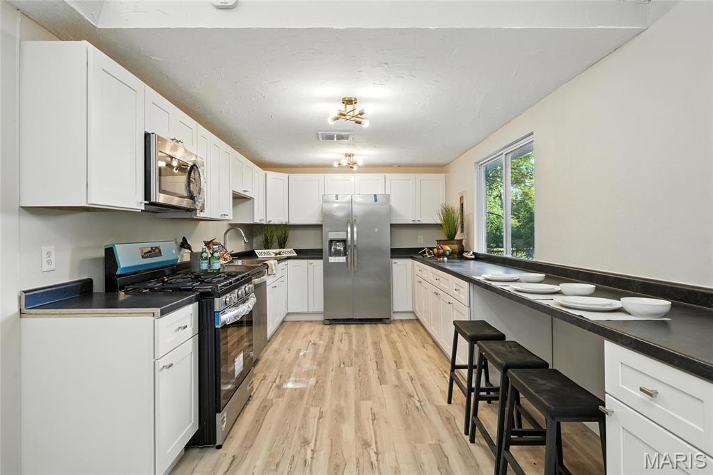 Property Photo:  410 Allen Drive  MO 63033 