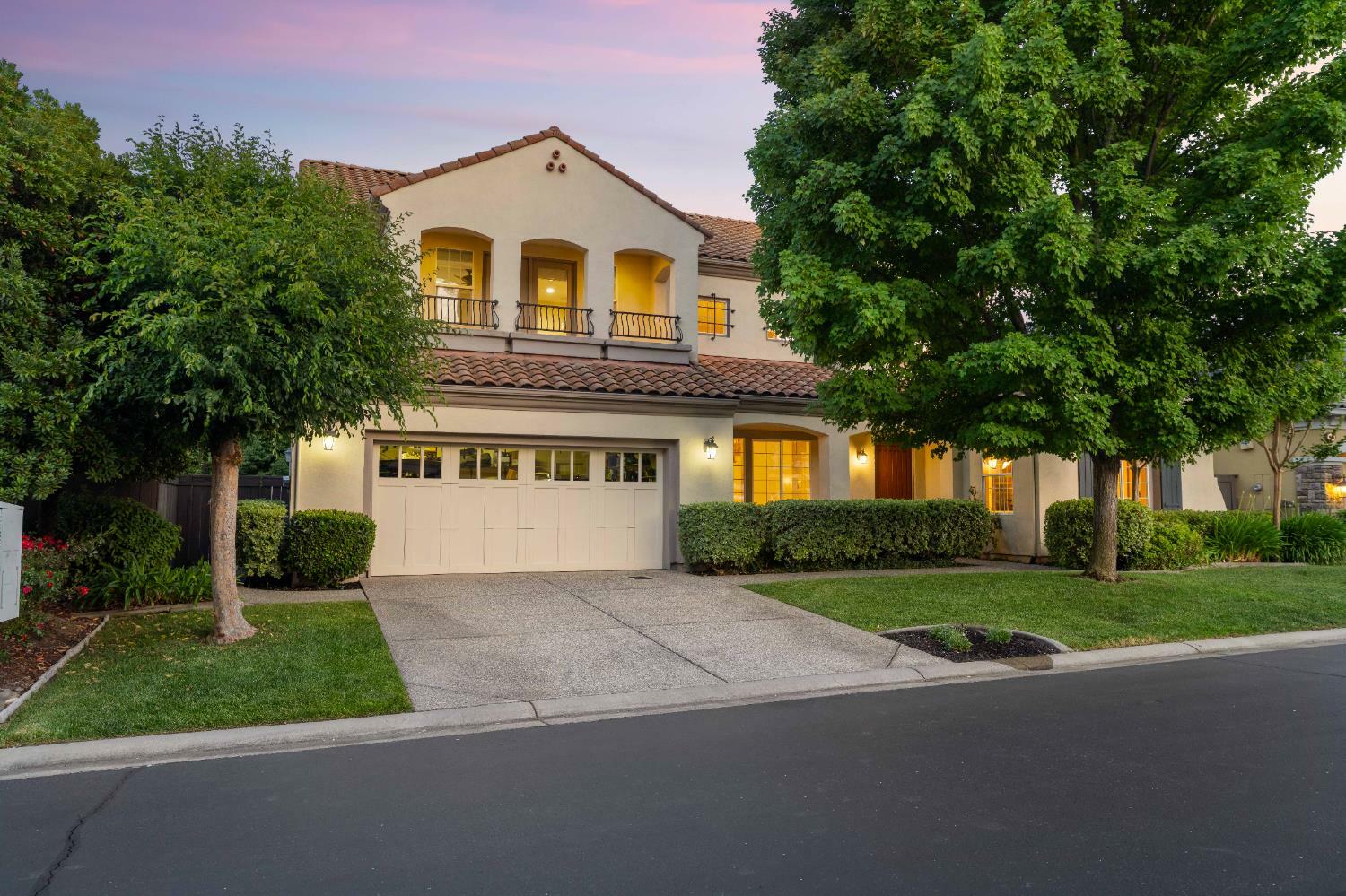 Property Photo: 1672 Stone Canyon Drive CA 95661