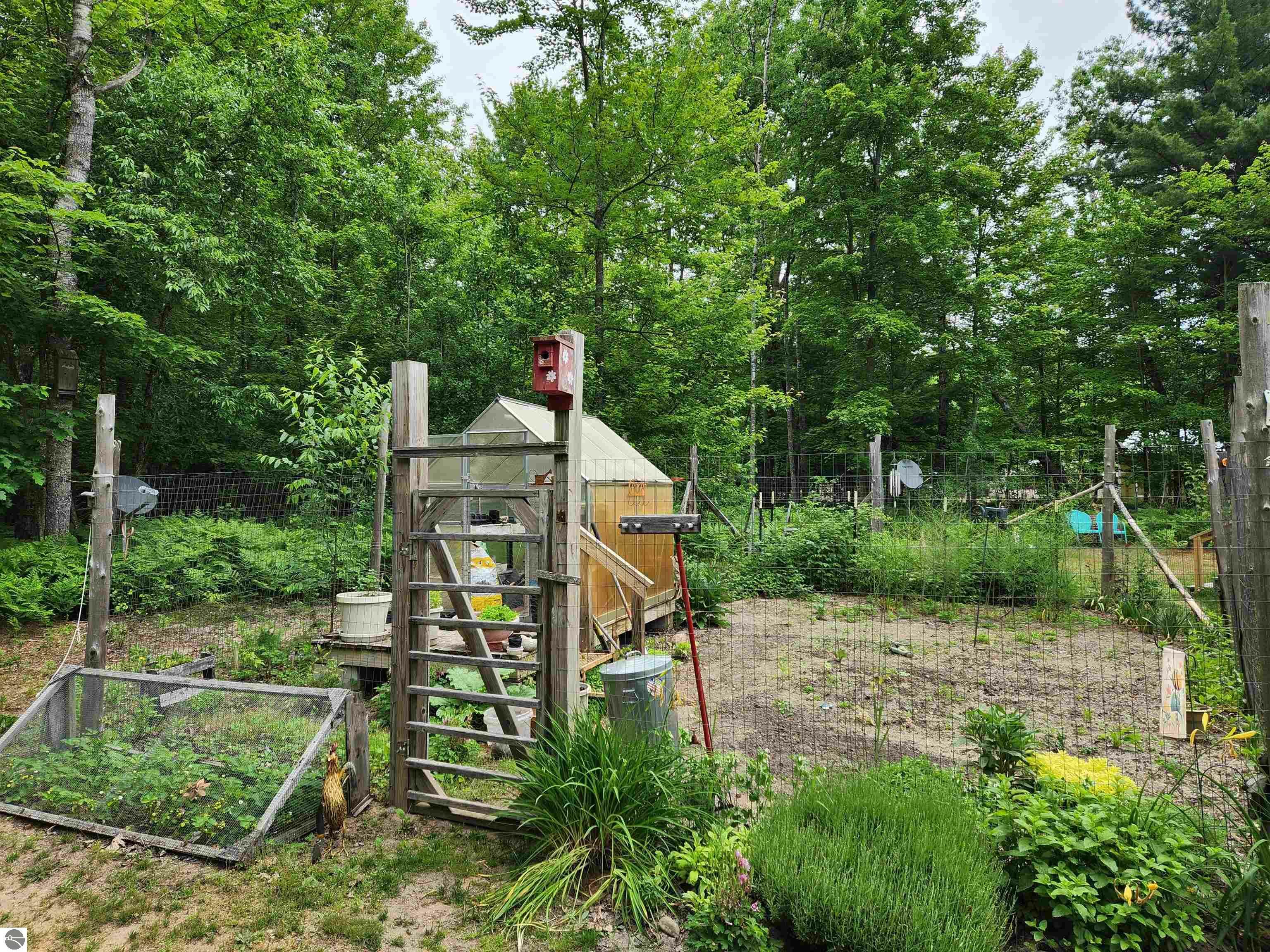 Property Photo: 2913 Folks Road NE MI 49466