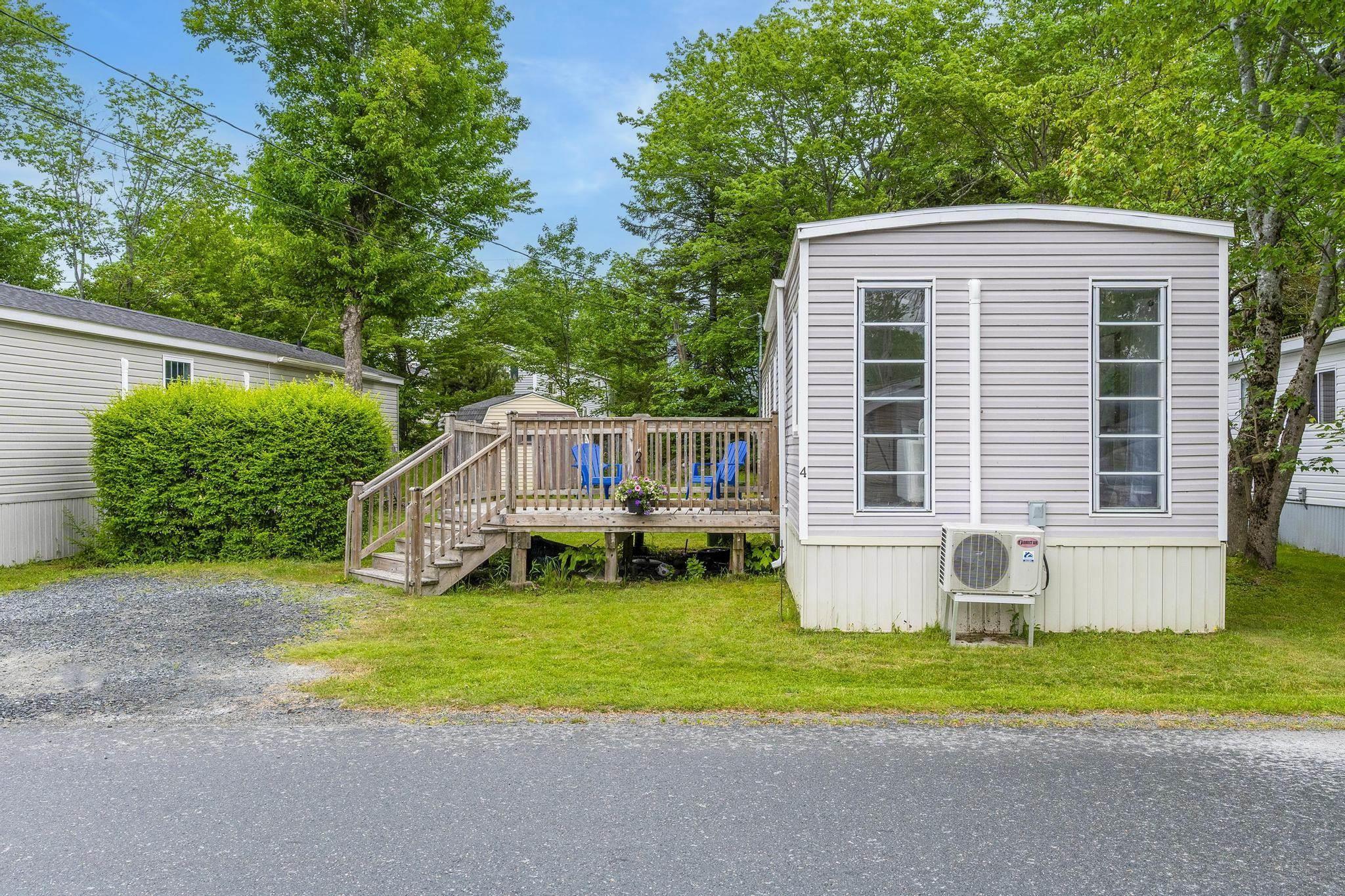 Property Photo: 4 Snow White NS B3E 1C5